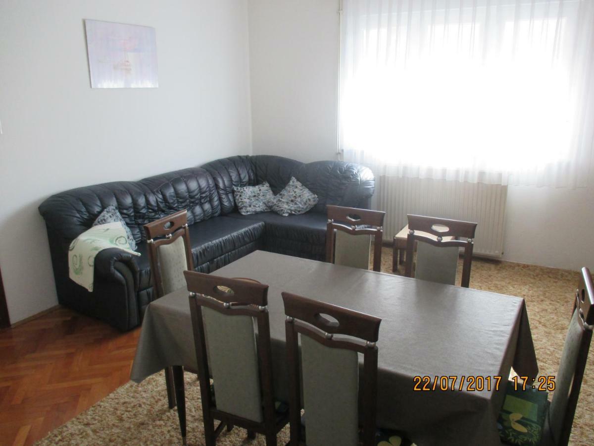 Apartments Sandra Novigrad Istria Eksteriør billede
